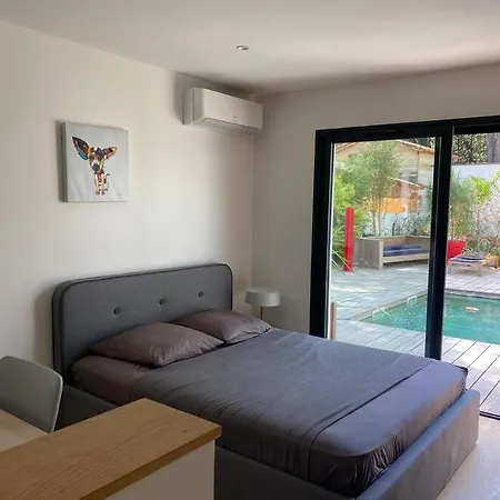 De Gamme 160 M2 Piscine Chfe Et Jacuzzi Villa *